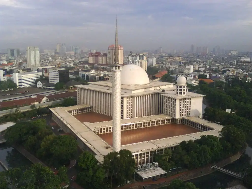 Masjid Terbesar di Indonesia - Masjid Istiqlal, Jakarta