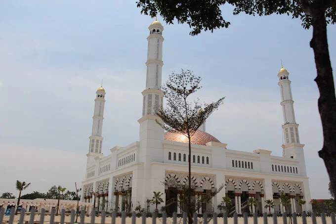 Masjid Termegah di Indonesia - Masjid Raya Mujahidin, Pontianak