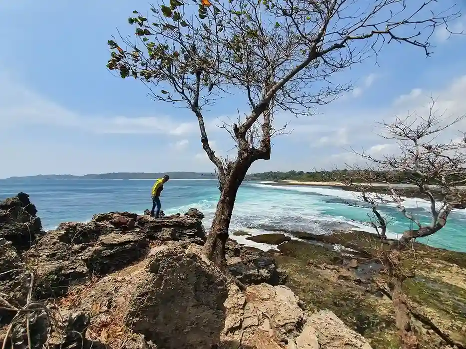 Pantai Ombak Tujuh Sukabumi