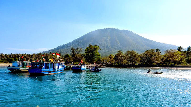 Pantai Terbaik Untuk Snorkeling di Lampung - Pulau sebuku