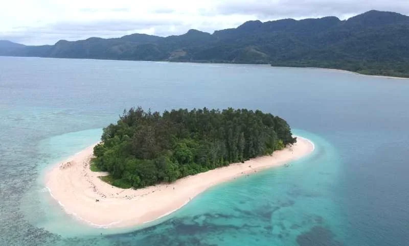 Pulau Um