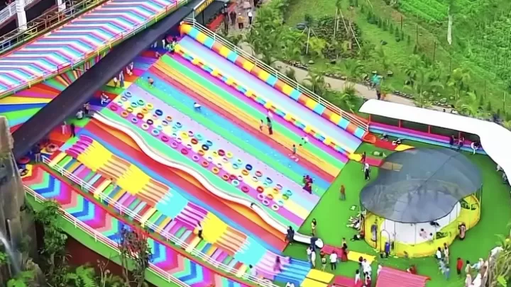 rainbow slide florawisata sentera de laponte