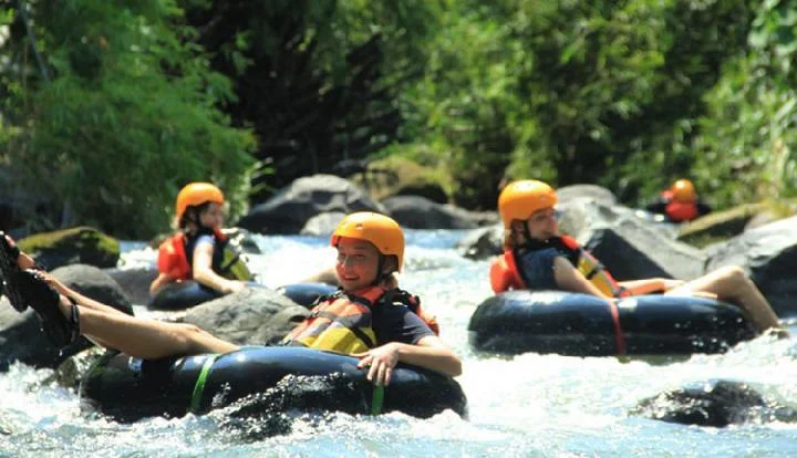 wisata alam klaten di Riverboarding di Kali Pusur