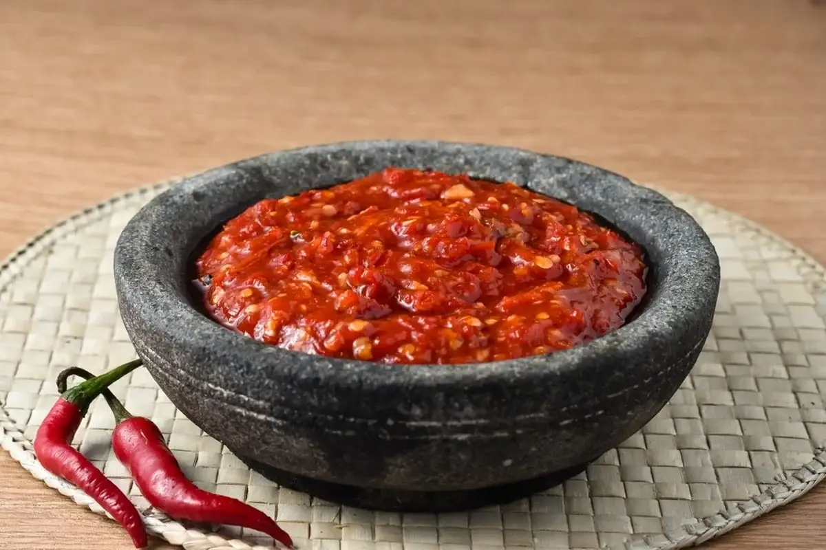 Sambal Terasi - Peringkat 9 di TasteAtlas_