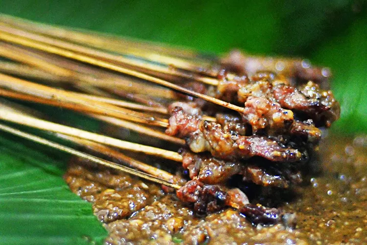 kuliner khas probolinggo - Sate Lalat