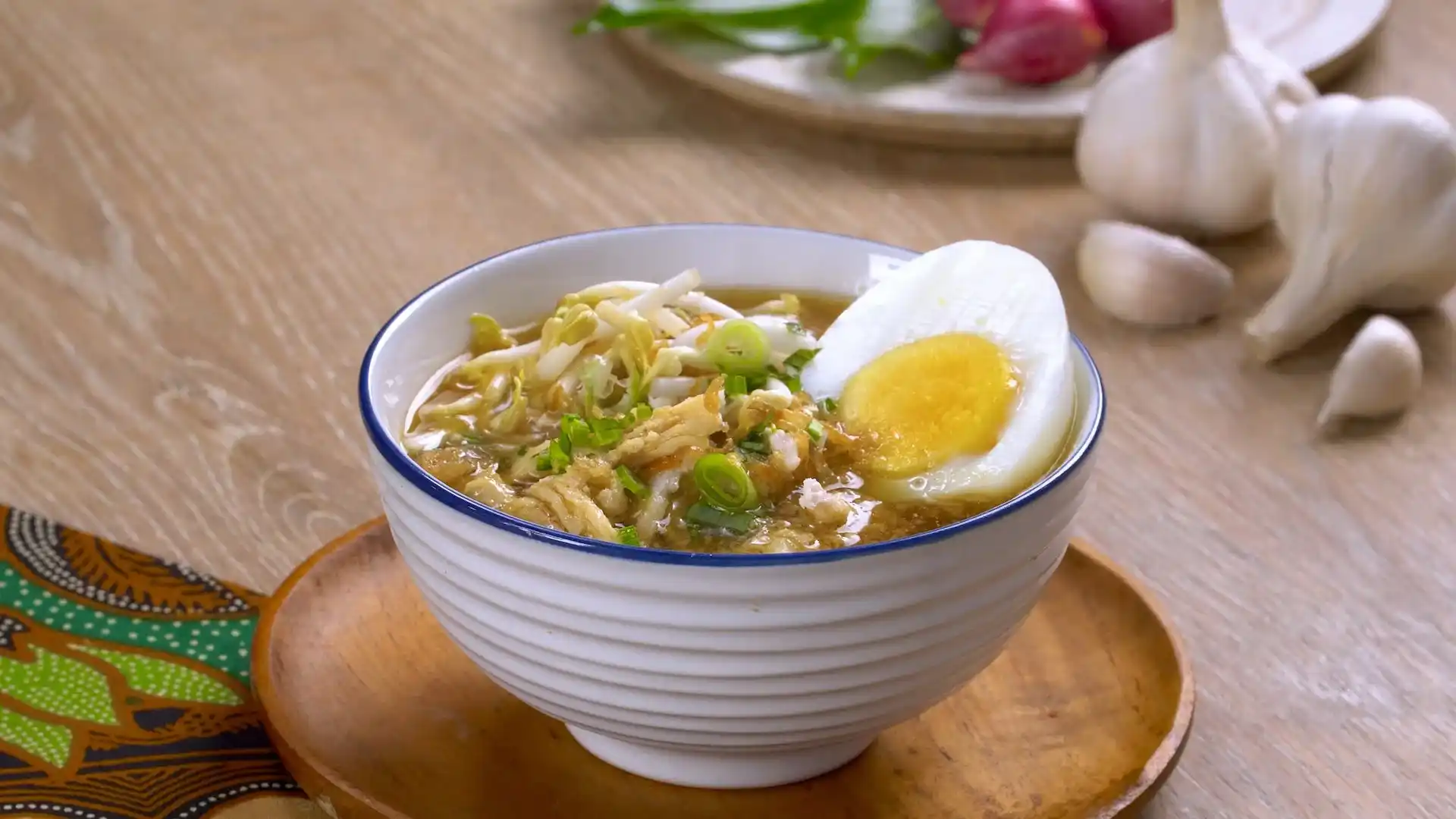 Makanan Khas Jawa Tengah - Soto Kudus