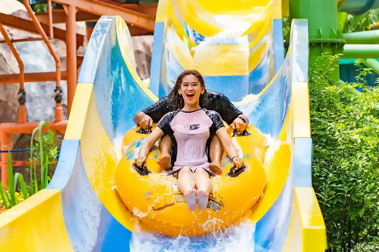 Transera Waterpark Bekasi- Wahana Seru dan Harga Terjangkau buat Liburan Keluarga!