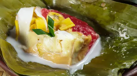 kuliner khas ramadan - Bongko Kopyor