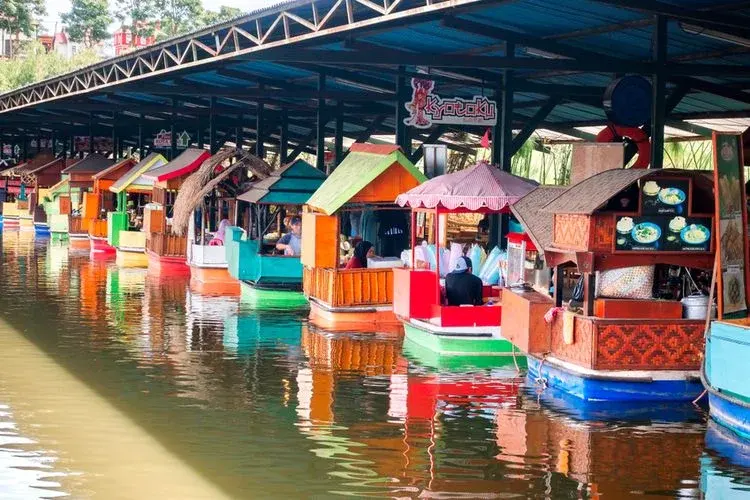 Floating Market Lembang (Bandung)