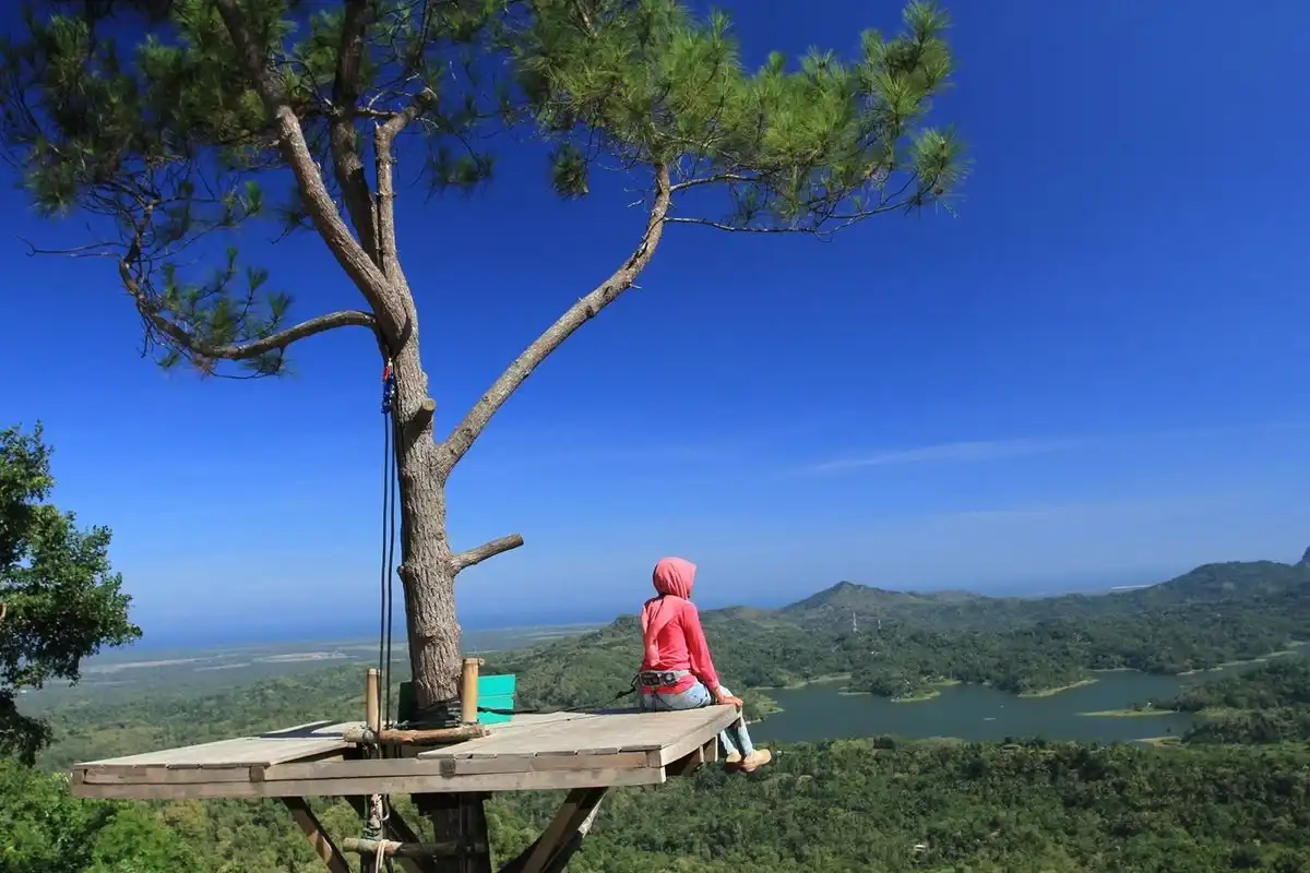 Kalibiru - Wisata dekat Bandara YIA 
