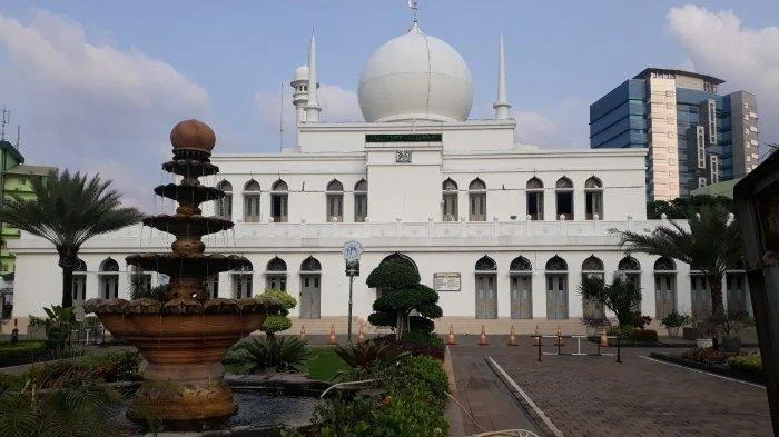 tempat takjil jakarta 2025 - Masjid Agung Al - Azhar