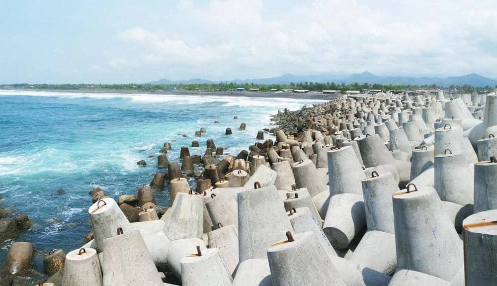 Wisata dekat Bandara YIA -Pantai Glagah