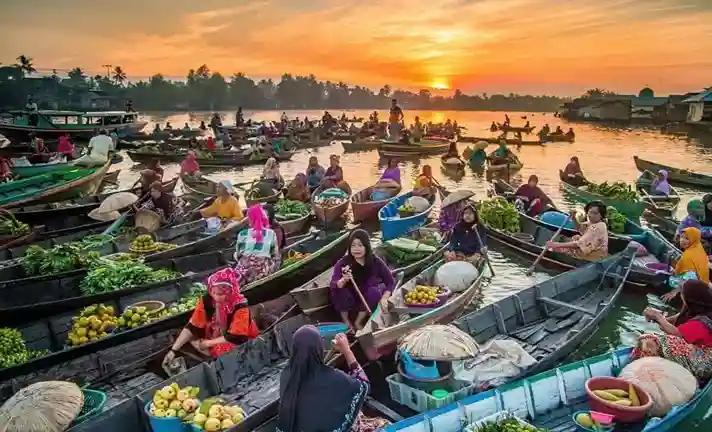 Pasar Apung Lok Baintan (Kalimantan Selatan)