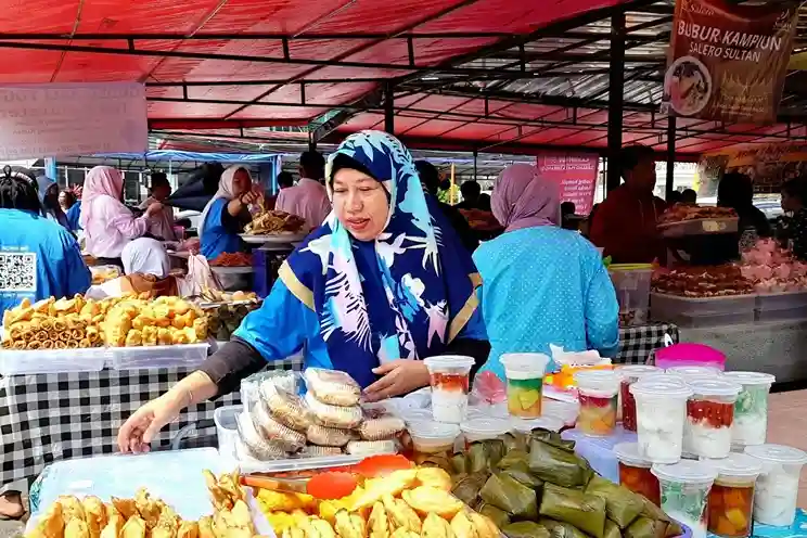 tempat takjil jakarta 2025 - Pasar Bendungan Hilir (Benhil)