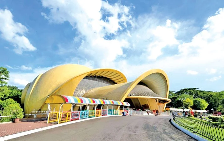 Libur Lebaran 2025 - TMII