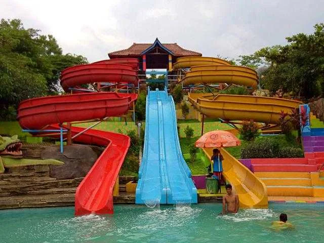 Wahana Seru di Jembar Waterpark yang Bikin Betah