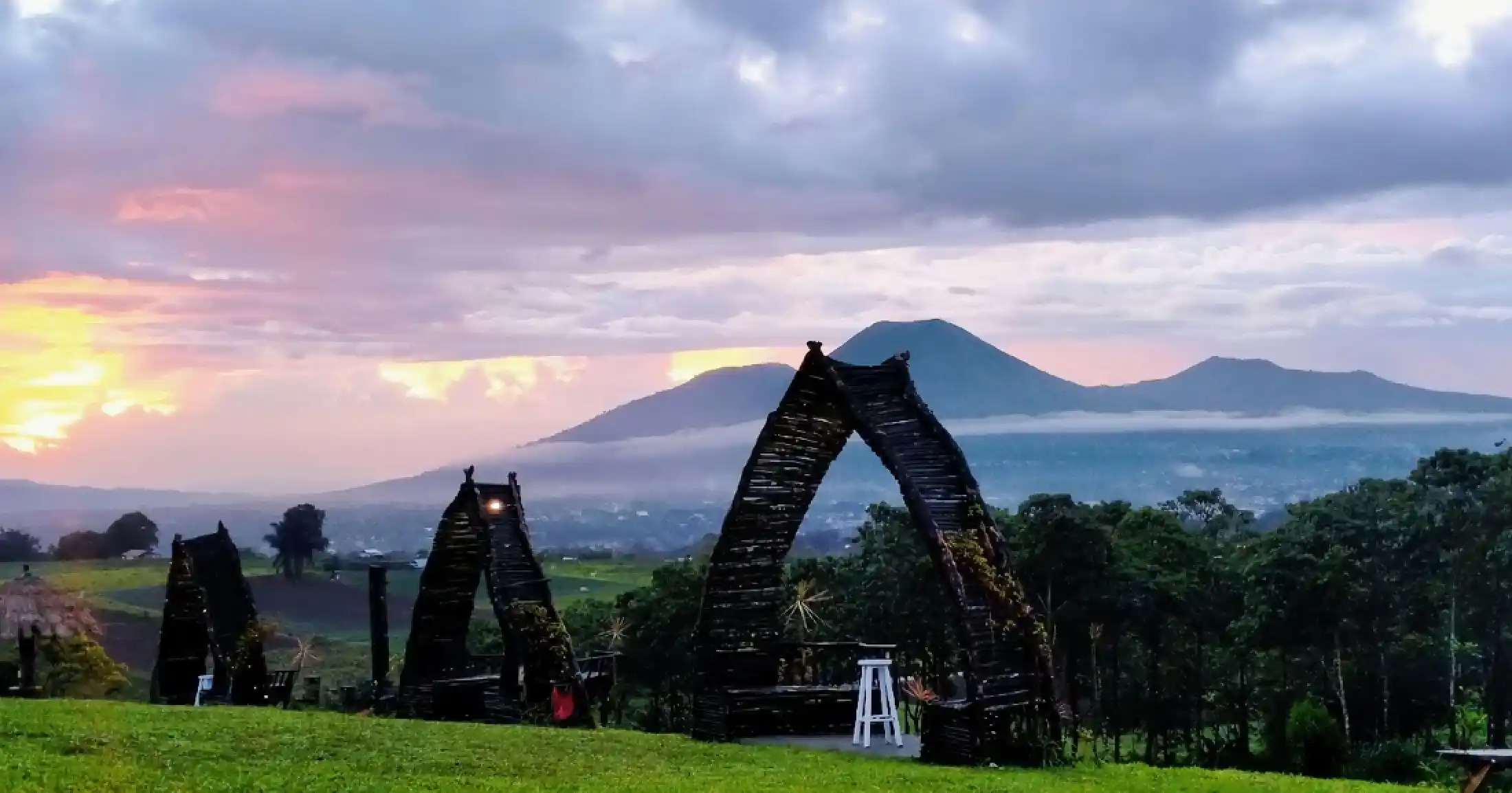 Wisata Cartenz Hills Tomohon