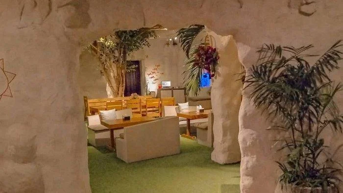Goldstar 360 Cave