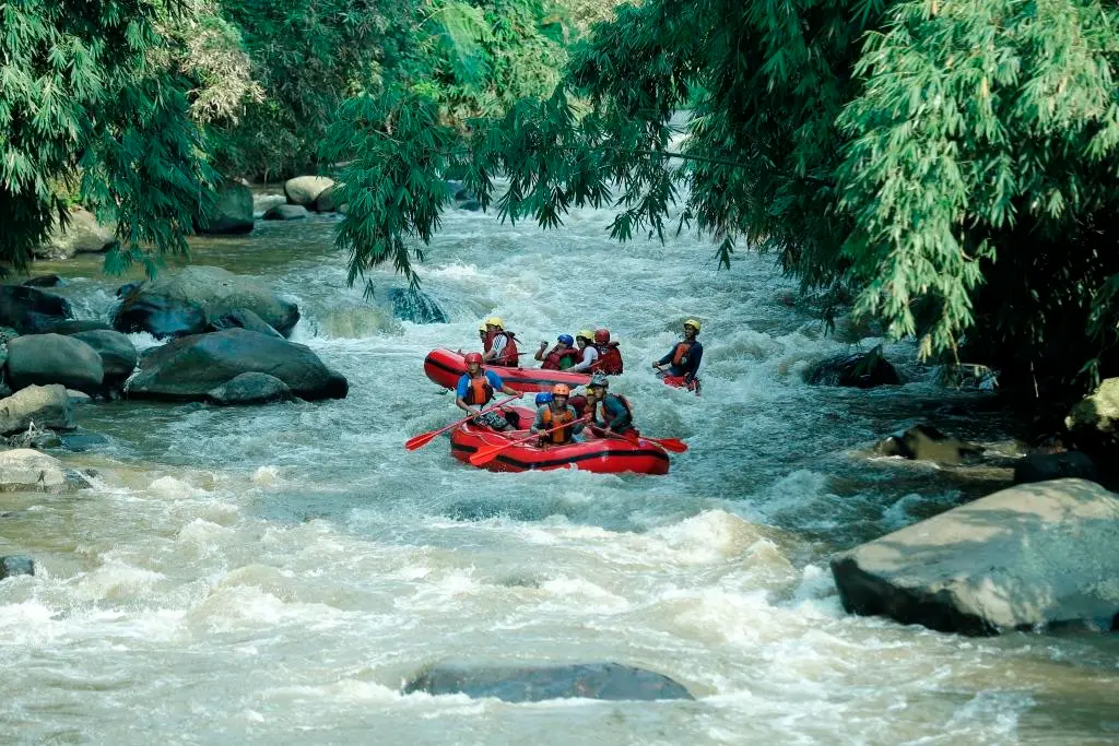 Rafting di Sungai Cisangkuy, Bandung