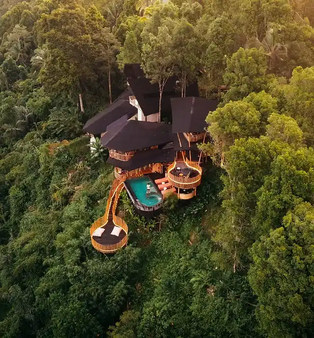 The Avana Long Cliffside Villa - Nusa Penida