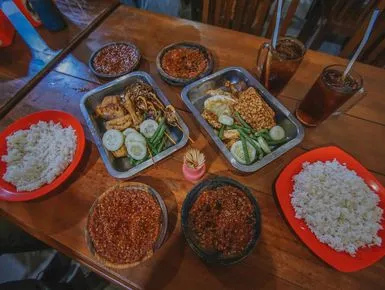 Penyetan Bang Ali Surabaya