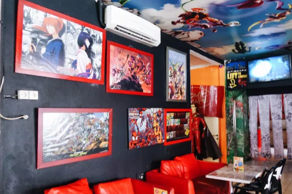 book cafe di jakarta - comic cafe