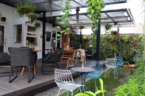 book cafe di jakarta - Sleepyhead Coffee