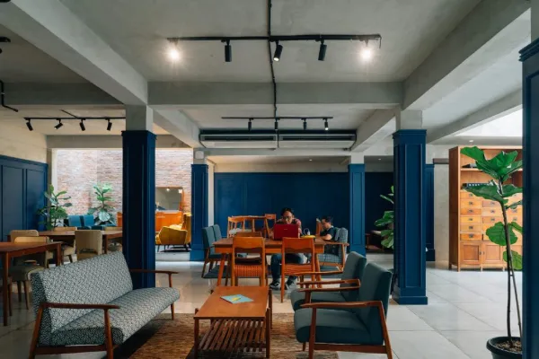 book cafe di jakarta little league