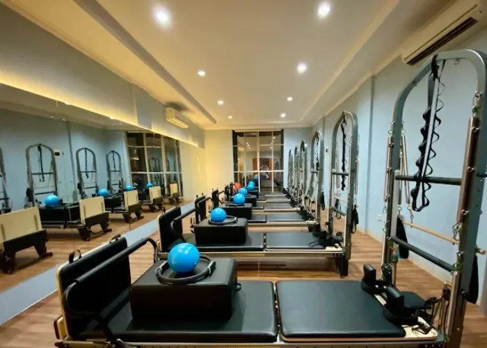 studio pilates bekasi - Metamorphs Pilates Galaxy