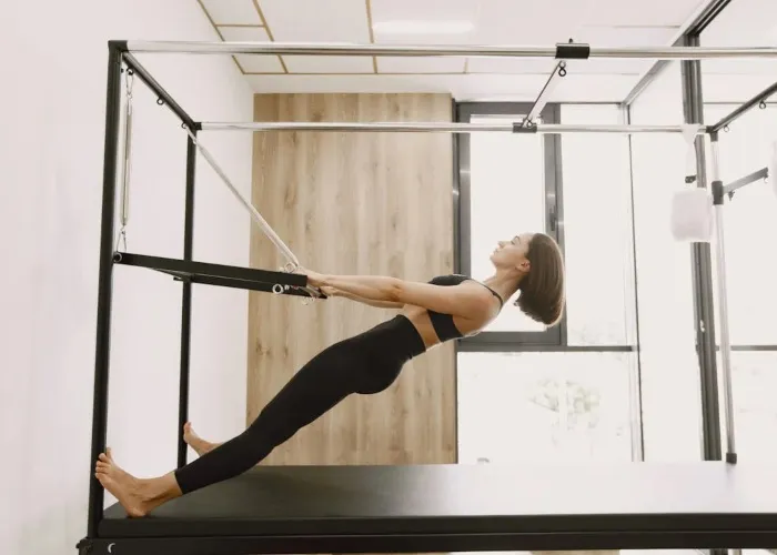 Perbedaan Pilates dengan Yoga