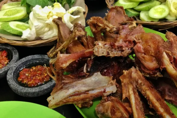 Kuliner Jakarta Selatan -  Bebek Goreng H. Slamet