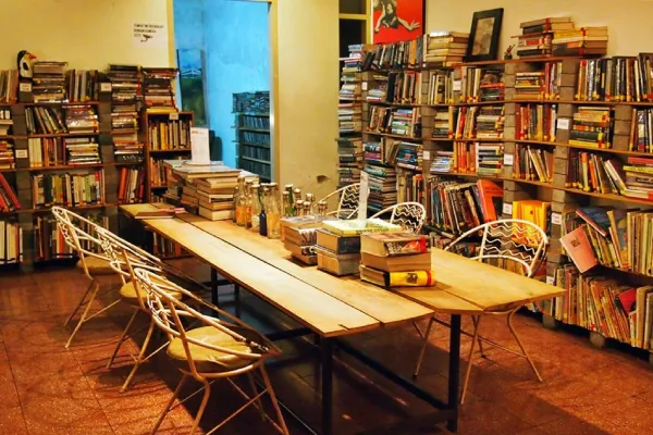Ide Ngedate di Bandung - Kineruku