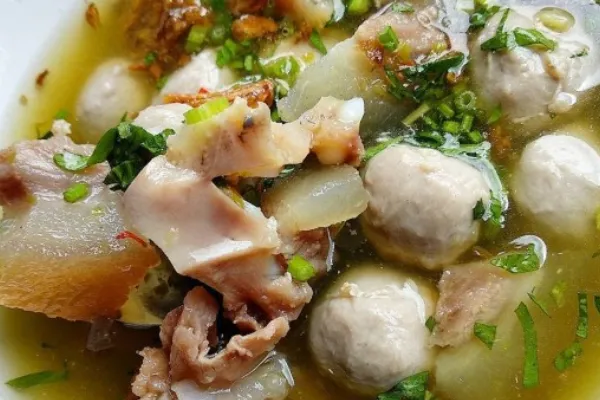 Depot Wong Solo Banyuwangi (Bakso Kikil Legendaris)