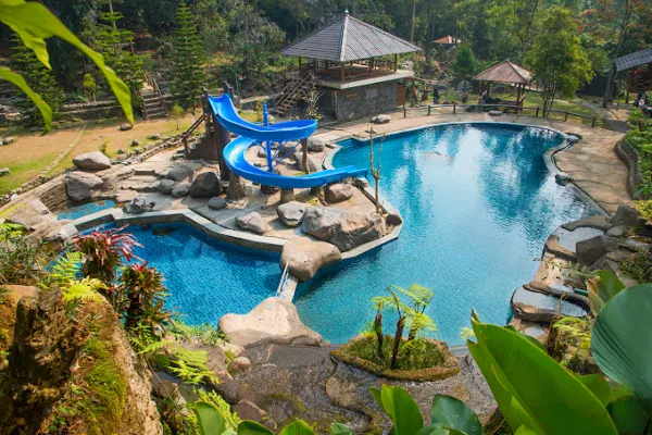 Wisata Keluarga Hits di Bandung - Taman Wisata Bougenvillle