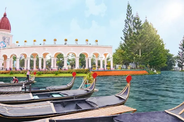 Harga Tiket Little Venice Kota Bunga