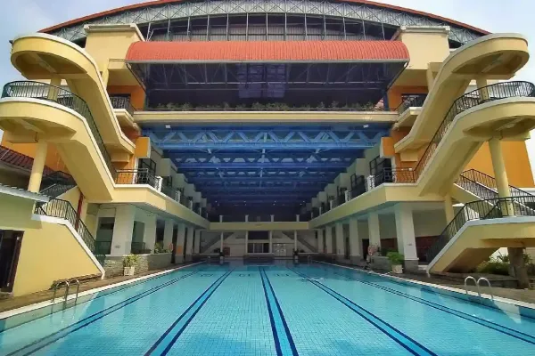 Kolam Renang Puri Bugar