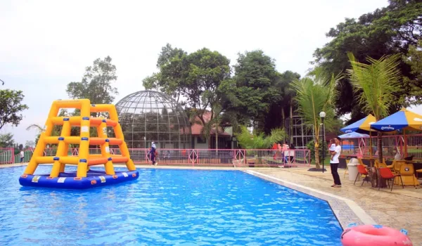 Kolam Renang di Sanggaluri Park_Sanggaluri Park