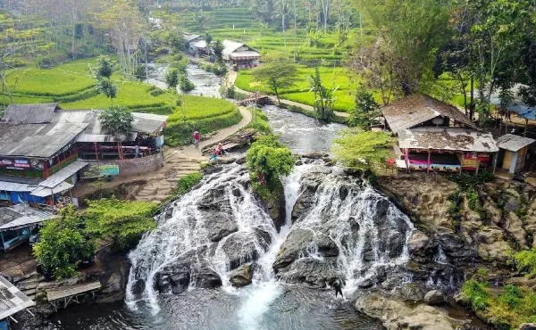 Mitos di Balik Keindahan Wisata Alam Sumber Maron_