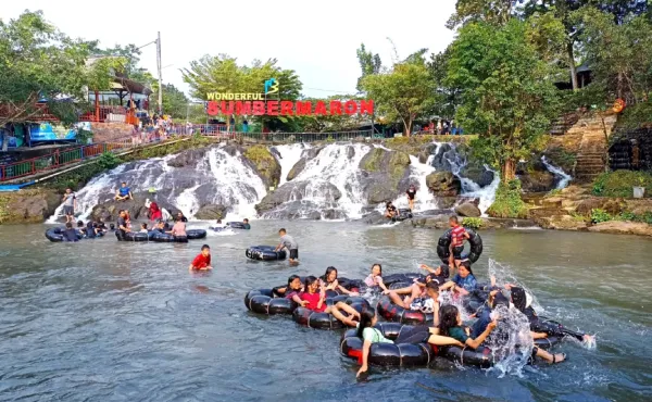 River Tubing Seru Abis di Sumber Maron Malang