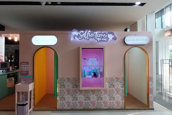 Tempat Photobox Jakarta > Selife Time Sarinah