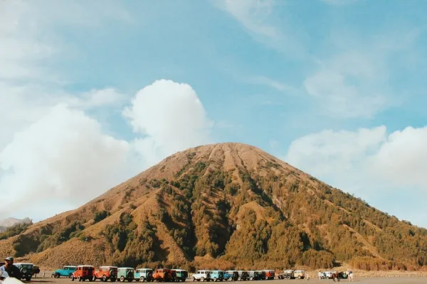 2. Sabana Bromo – Taman Nasional Bromo Tengger Semeru