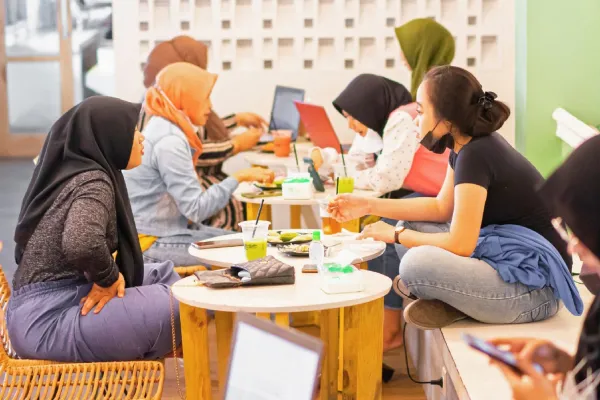 2. Semusim Cafe