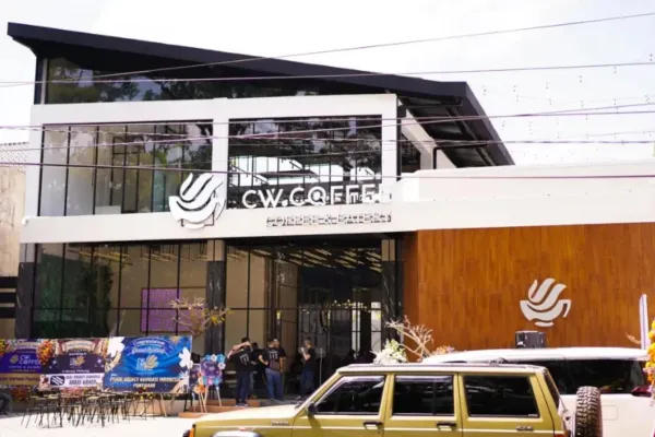 4. CW Coffee & Eatery (Simpang Ijen)