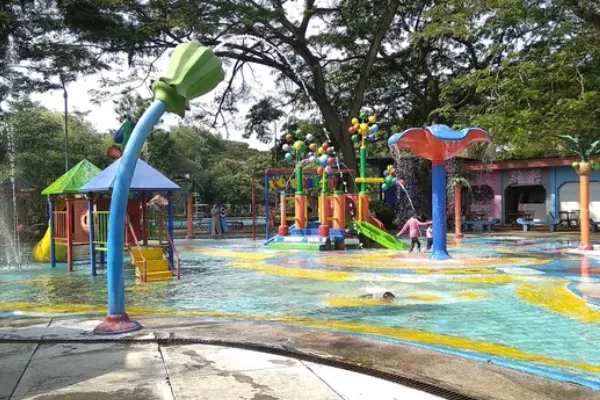 Harga Tiket Masuk dan Jam Operasional 2025