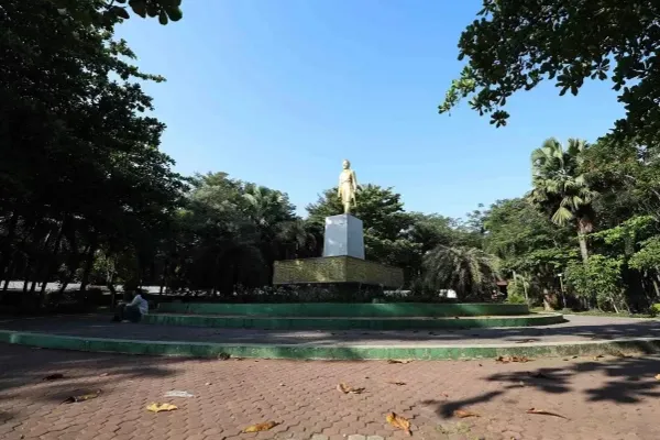 Lokasi dan Rute dari Alun-Alun Kediri