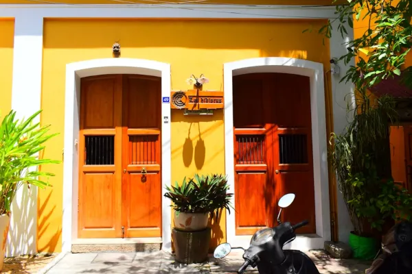 Penginapan Estetik Batu