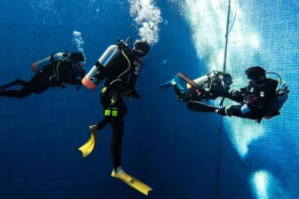 Kolam Freedive jakarta Tribuana Dive Center – Cijantung, Jakarta Timur