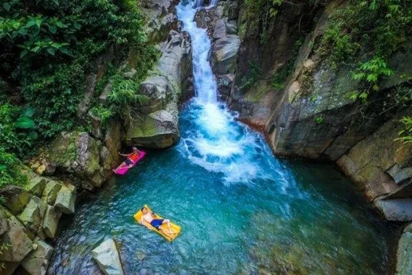 Curug Leuwi Lieuk