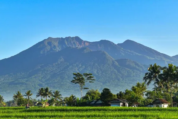 Gunung Tektok Jawa Barat - . Gunung Galunggung (2.168 Mdpl)