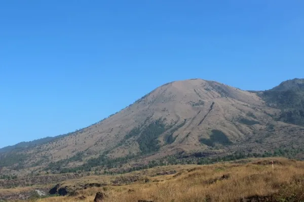 Gunung Tektok Jawa Barat - Gunung Guntur (2.249 Mdpl)